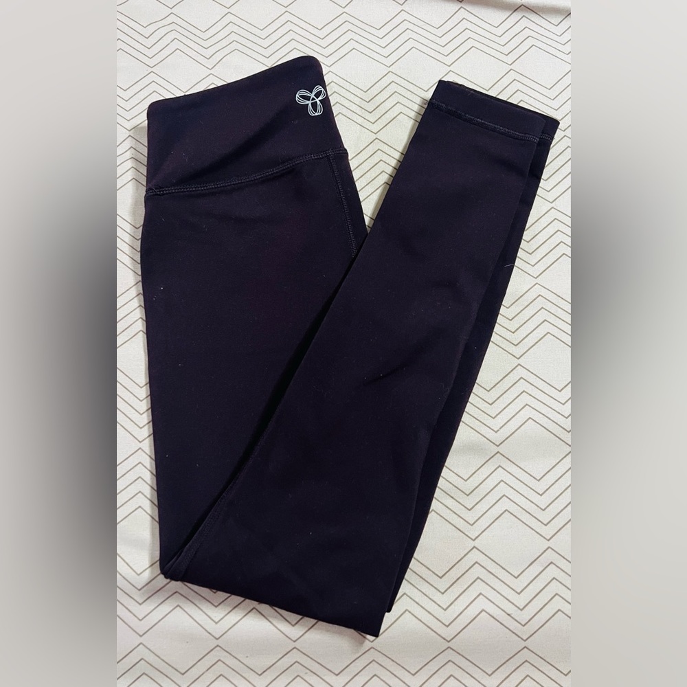 TNA aritzia leggings
